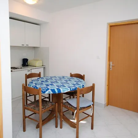 Apartament With A Parking Space Mimice, Omis - 5251 Mimice