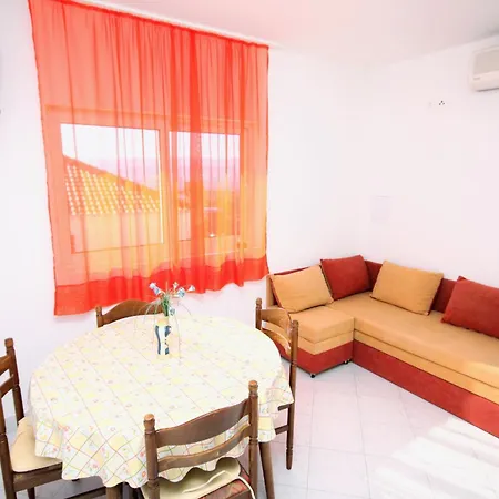 Apartament With A Parking Space Mimice, Omis - 5251