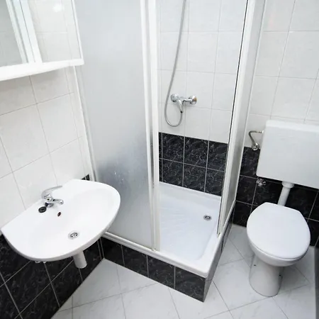 Apartament With A Parking Space Mimice, Omis - 5251 Mimice