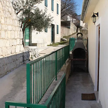 With A Parking Space Mimice, Omis - 5251 Apartament