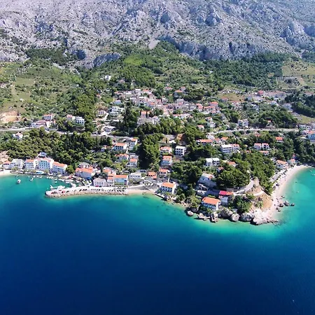 With A Parking Space Mimice, Omis - 5251